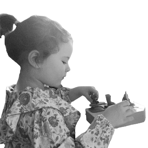 Child playing with JoRi